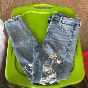 AE CURVY SUPER HI RISE JEGGING SIZE 8